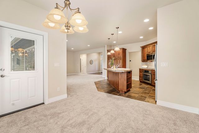 784 Ribbon Falls Road, Redmond, OR 97756