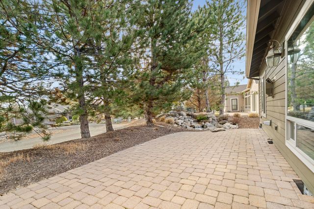 784 Ribbon Falls Road, Redmond, OR 97756