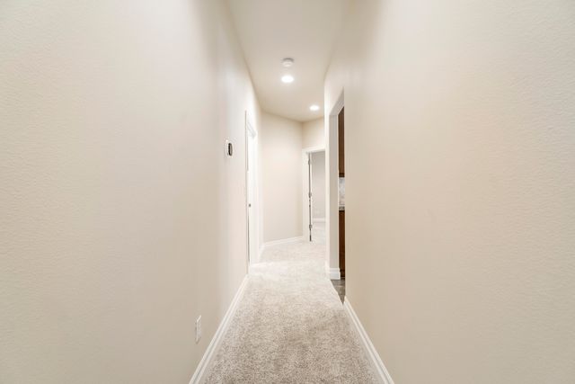 784 Ribbon Falls Road, Redmond, OR 97756