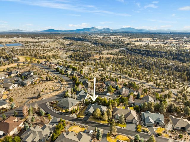 784 Ribbon Falls Road, Redmond, OR 97756