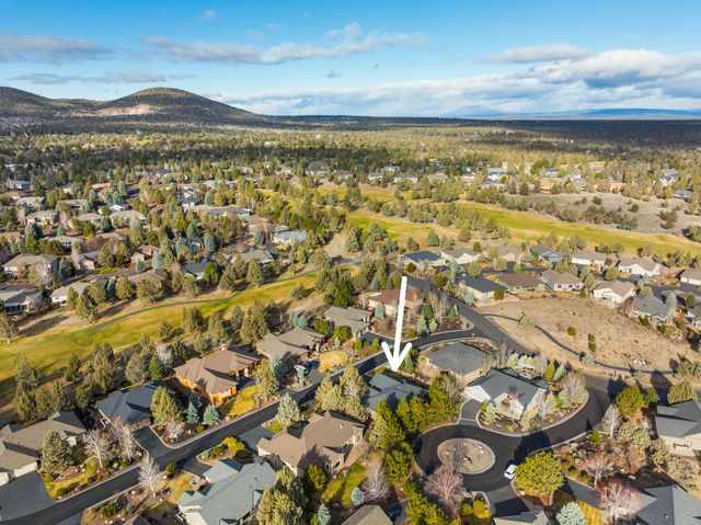 784 Ribbon Falls Road, Redmond, OR 97756