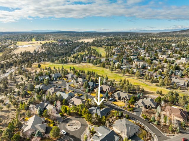 784 Ribbon Falls Road, Redmond, OR 97756