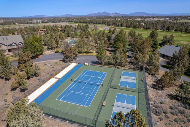 784 Ribbon Falls Road, Redmond, OR 97756