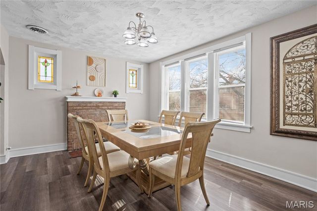 4931 Mardel Avenue, St Louis, MO 63109