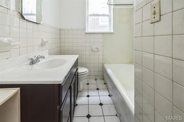 4931 Mardel Avenue, St Louis, MO 63109