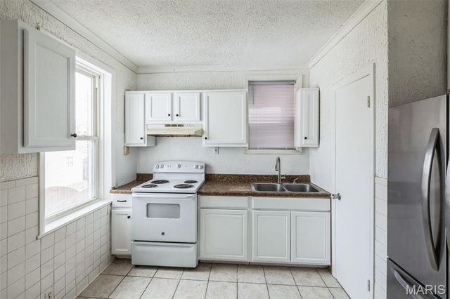 4931 Mardel Avenue, St Louis, MO 63109