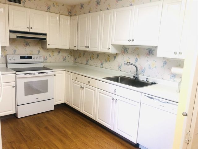 402 Paradise 2L, Swampscott, MA 01907