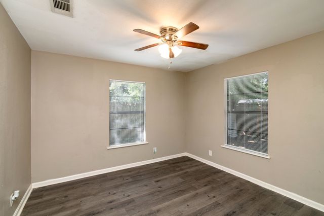 207 Hackberry Street, Terrell, TX 75160
