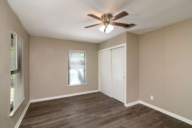 207 Hackberry Street, Terrell, TX 75160