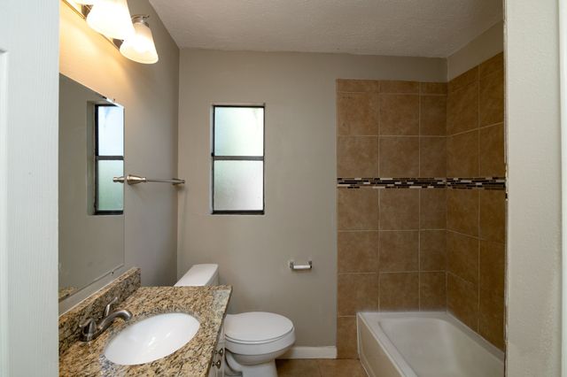 207 Hackberry Street, Terrell, TX 75160