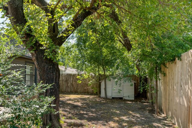 207 Hackberry Street, Terrell, TX 75160