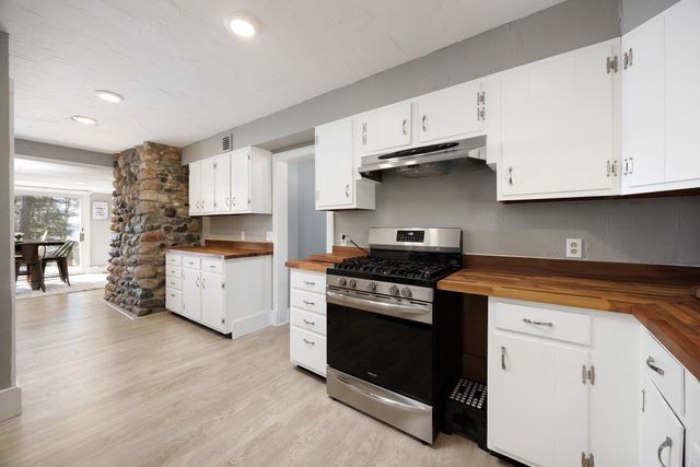 7787 East Shore Road, Traverse City, MI 49686