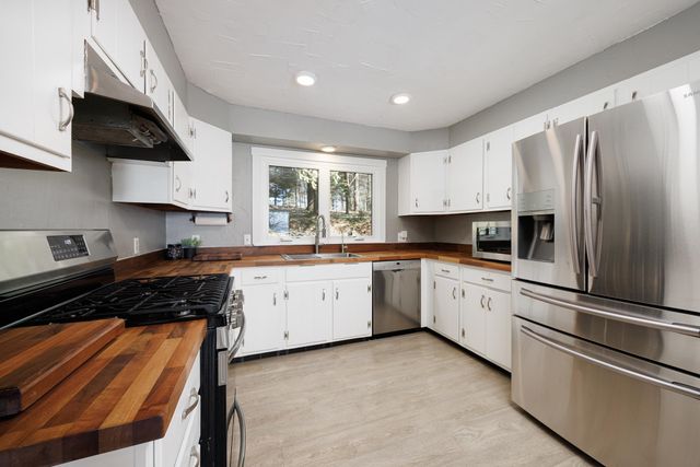 7787 East Shore Road, Traverse City, MI 49686