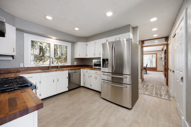 7787 East Shore Road, Traverse City, MI 49686