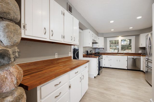 7787 East Shore Road, Traverse City, MI 49686