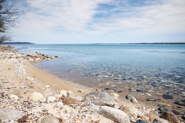 7787 East Shore Road, Traverse City, MI 49686