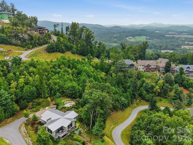 21 Marble Heights Trail, Hendersonville, NC 28791