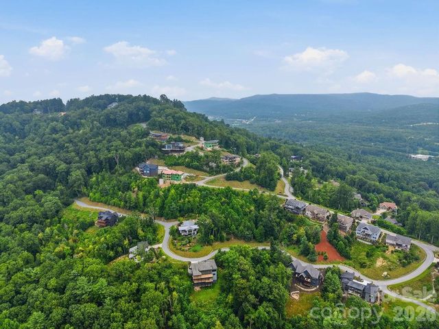 21 Marble Heights Trail, Hendersonville, NC 28791