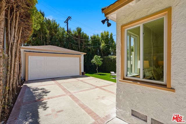 10308 Keswick Avenue, Los Angeles, CA 90064