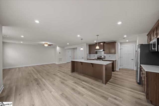 173 Dunroyal Road, Fountain Inn, SC 29644