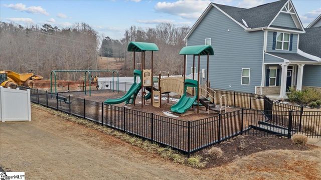 173 Dunroyal Road, Fountain Inn, SC 29644