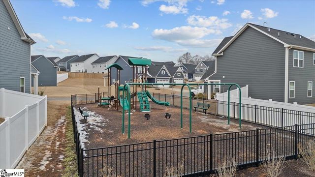 173 Dunroyal Road, Fountain Inn, SC 29644