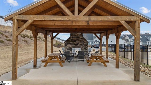 173 Dunroyal Road, Fountain Inn, SC 29644