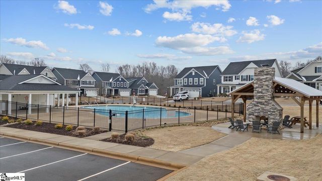 173 Dunroyal Road, Fountain Inn, SC 29644