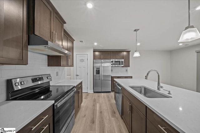 173 Dunroyal Road, Fountain Inn, SC 29644