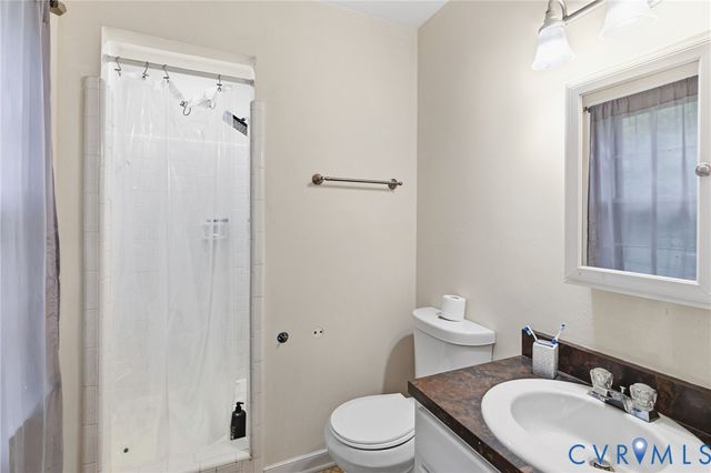 3941 Llewellyn Ln, Chesterfield, VA 23832