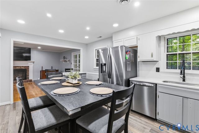 3941 Llewellyn Ln, Chesterfield, VA 23832