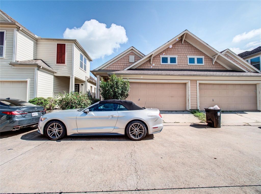 14926 Tuttle Point Drive, Houston, TX 77082