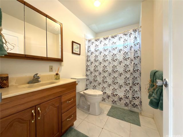 3347 Kalua Road, Honolulu, HI 96816