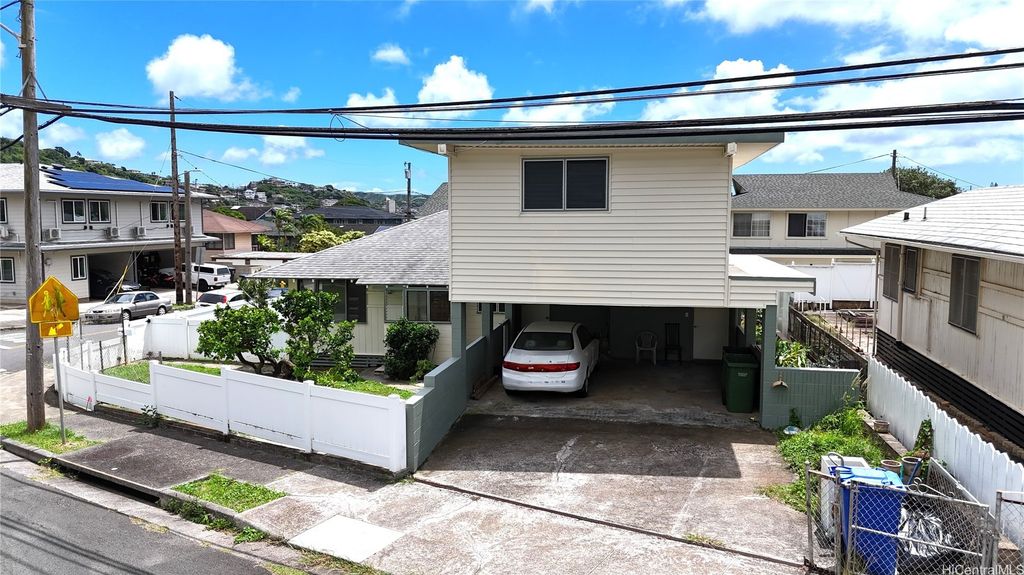 3347 Kalua Road, Honolulu, HI 96816