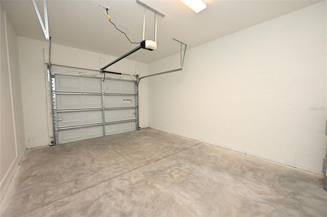1011 N BRUNNELL PARKWAY, Lakeland, FL 33805