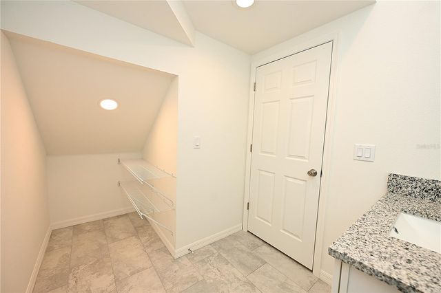 1011 N BRUNNELL PARKWAY, Lakeland, FL 33805