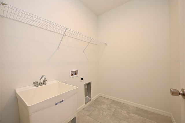 1011 N BRUNNELL PARKWAY, Lakeland, FL 33805