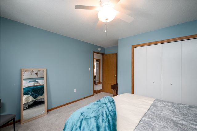 3817 Riverside Drive NE, Cedar Rapids, IA 52411