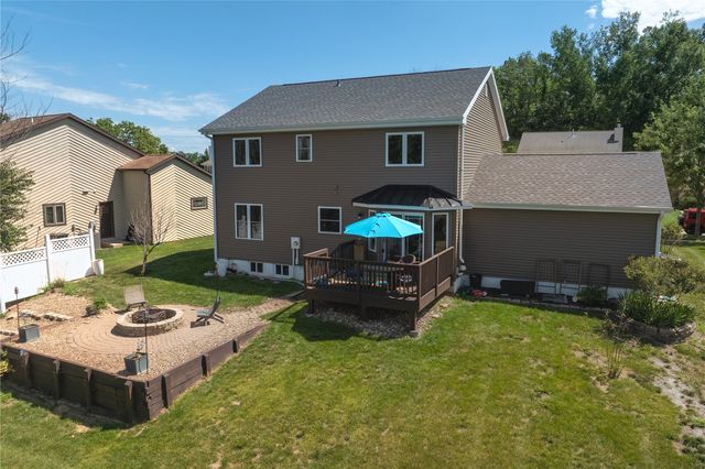 3817 Riverside Drive NE, Cedar Rapids, IA 52411