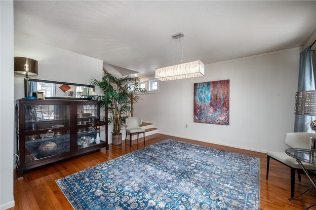 3817 Riverside Drive NE, Cedar Rapids, IA 52411