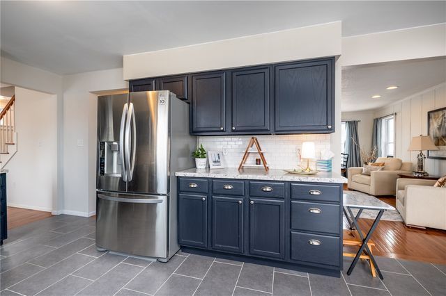 3817 Riverside Drive NE, Cedar Rapids, IA 52411