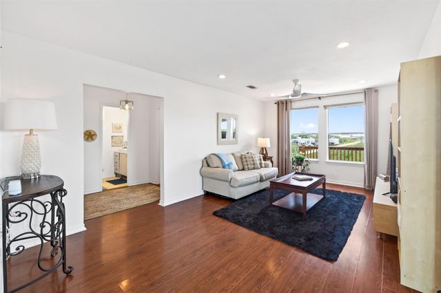 1209 N Jacks Road, Crystal Beach, TX 77650
