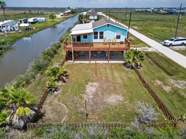 1209 N Jacks Road, Crystal Beach, TX 77650