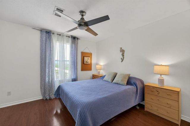1209 N Jacks Road, Crystal Beach, TX 77650