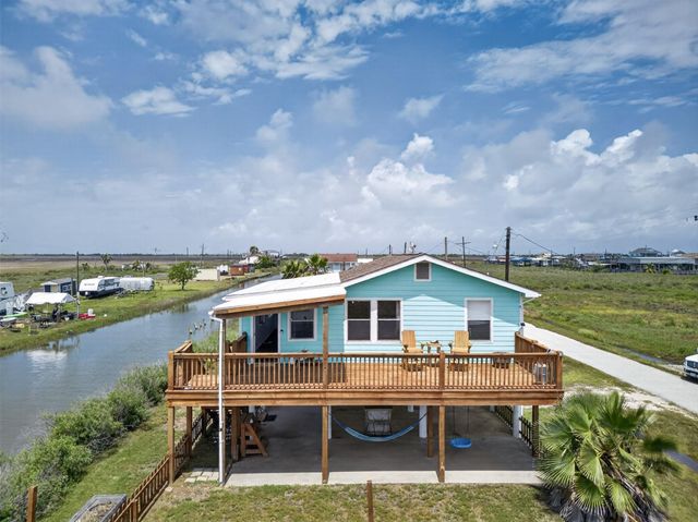 1209 N Jacks Road, Crystal Beach, TX 77650