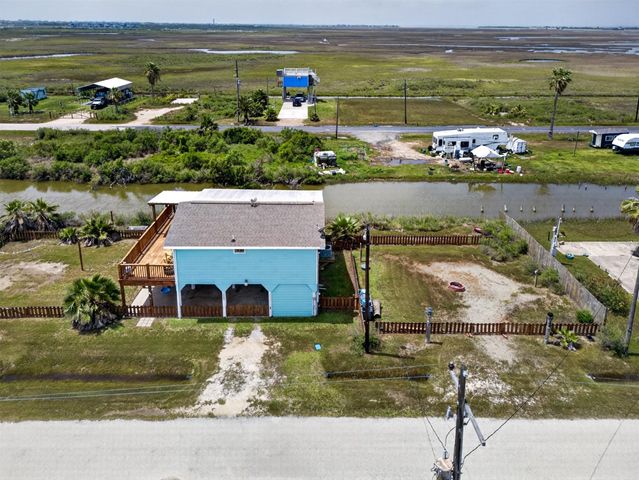 1209 N Jacks Road, Crystal Beach, TX 77650