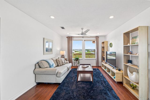 1209 N Jacks Road, Crystal Beach, TX 77650