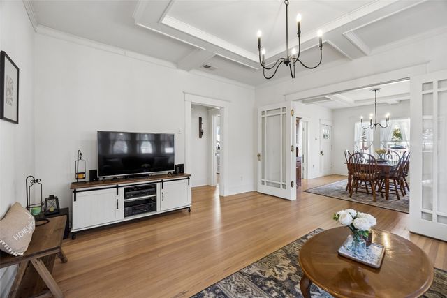 126 S Waverly Drive, Dallas, TX 75208