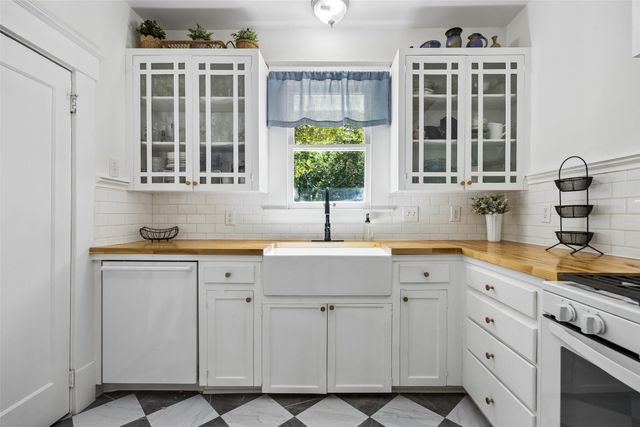 126 S Waverly Drive, Dallas, TX 75208