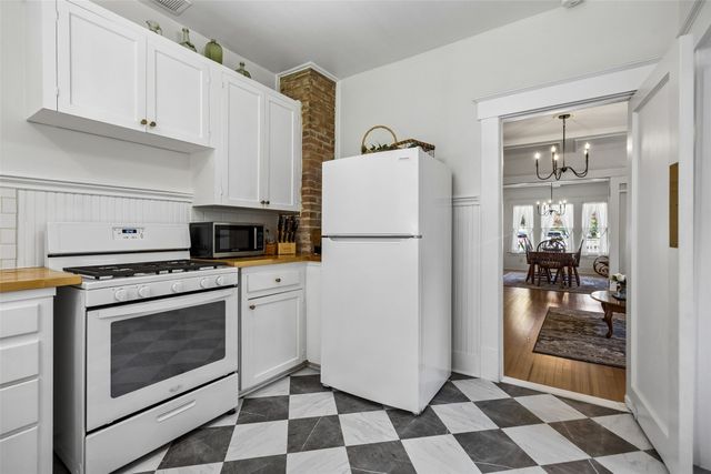 126 S Waverly Drive, Dallas, TX 75208